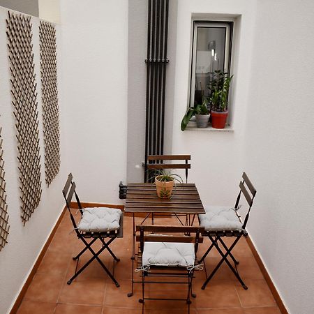 Apartment With A Patio In Las Canteras Las Palmas de Gran Canaria Eksteriør billede